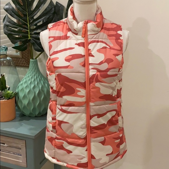 Lands' End Other - Lands End puffer vest Pink Camo size L(14)